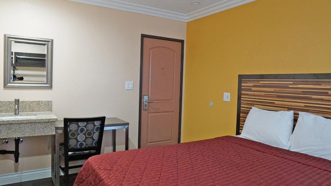 Queen Room with Shared Bathroom